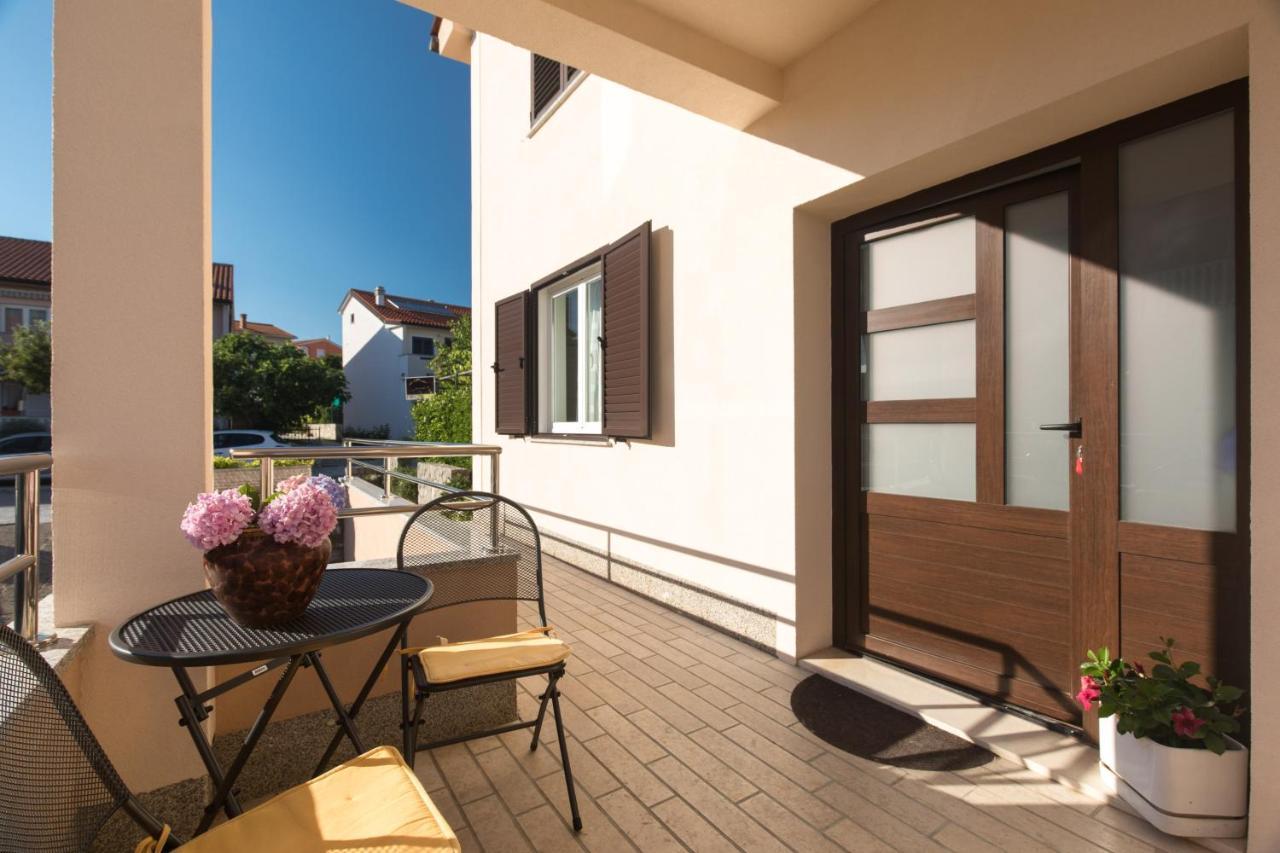 Apartmani Paradiso Krk Town Zewnętrze zdjęcie