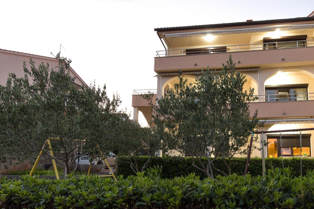 Apartmani Paradiso Krk Town Zewnętrze zdjęcie