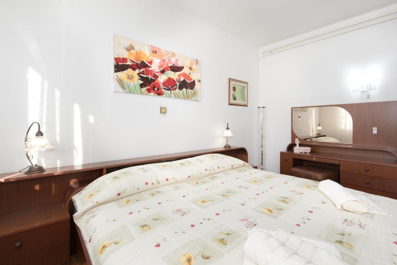 Apartmani Paradiso Krk Town Zewnętrze zdjęcie